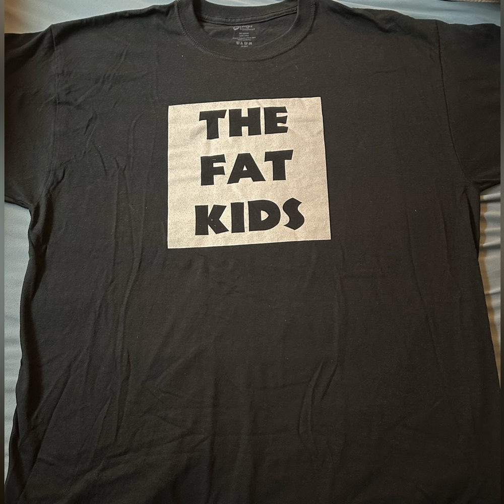 T-shirt - XL. 100% cotton. New. Never worn.